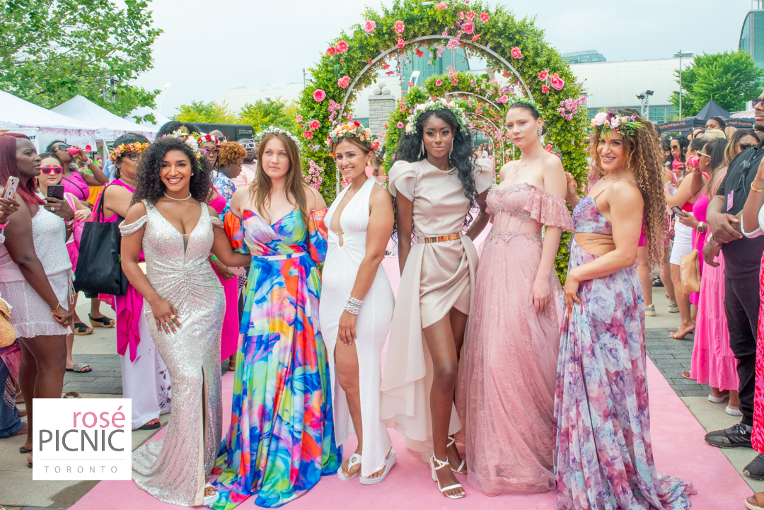 Rosé Picnic fashion